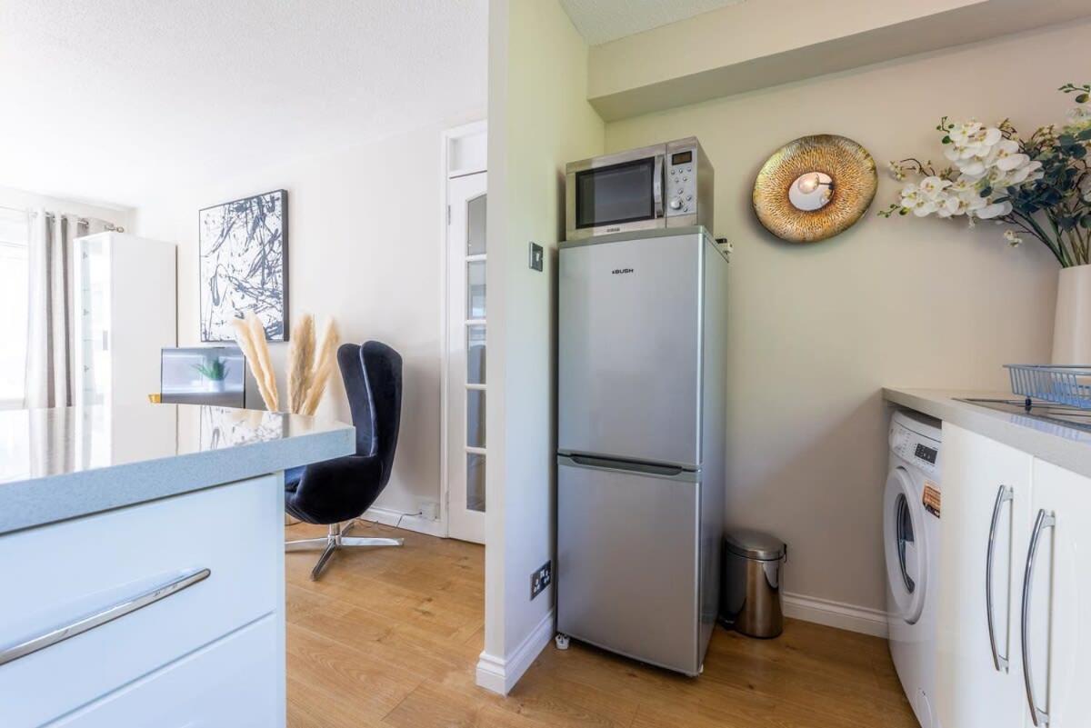 Stunning City Centre 1 Bed With Free Parking Глазго Экстерьер фото
